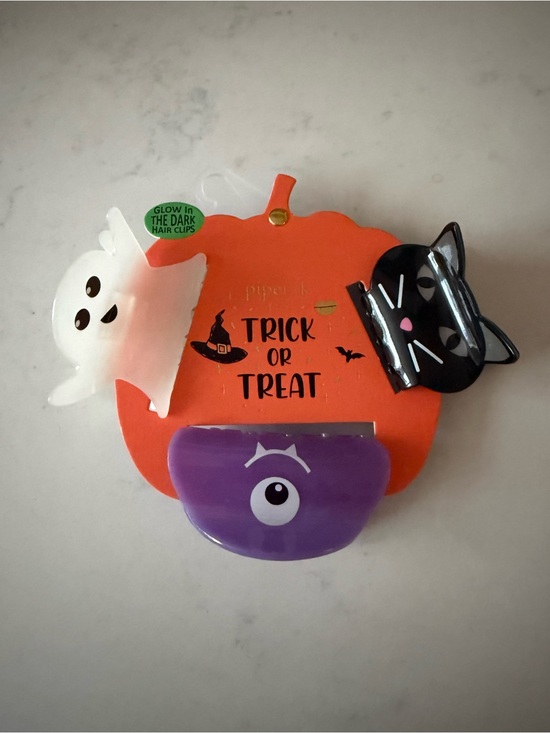 Other - Glow in the dark hair clips Halloween